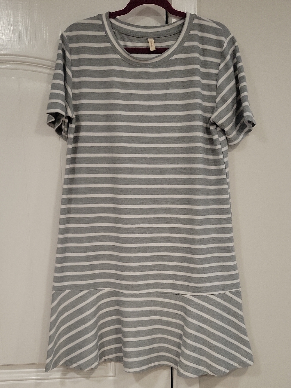Wishlist Short Sleeve Womens Gray and White Striped Dress Size Large